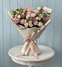 Букет цветов из:  Розы и Лизиантусы в Солдатском