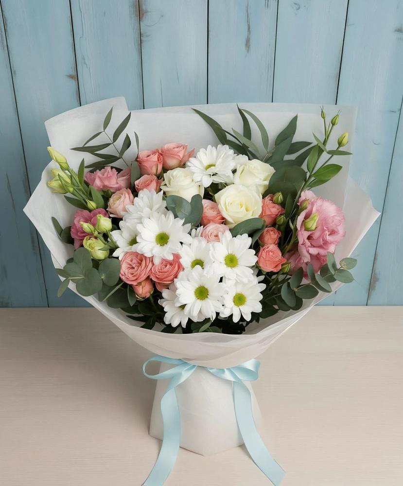Букет цветов из: Розы, Лизиантусы и Хризантемы в Солдатском