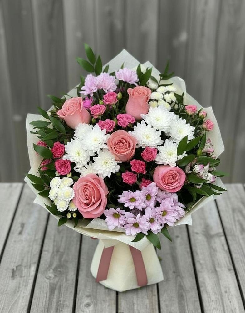 Букет цветов из: Альстромерии, Гвоздики, Розы и Хризантемы в Солдатском