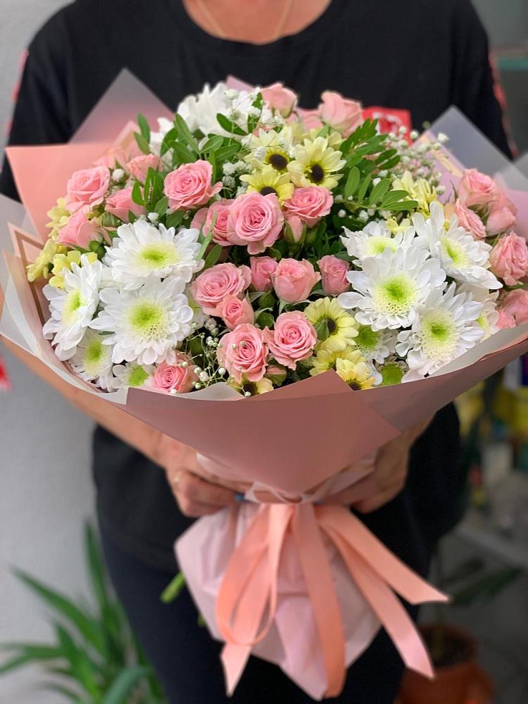 Букет цветов из: Розы и Хризантемы в Солдатском