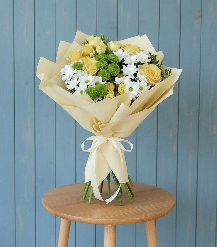 Букет цветов из: Хризантемы и Розы в Солдатском