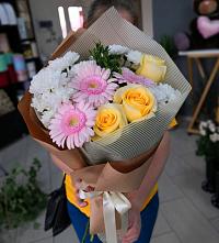Букет цветов из:  Герберы, Розы и Хризантемы в Солдатском