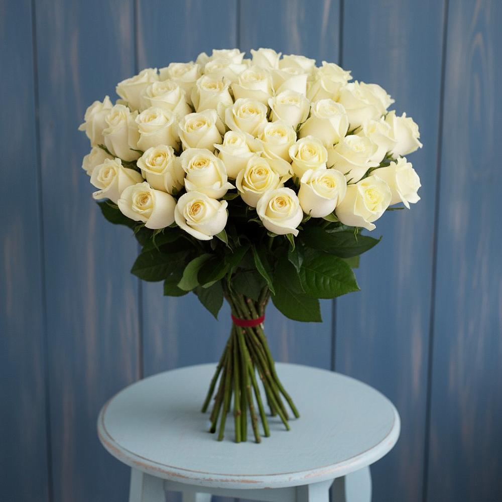 Букет 51 Белая роза Эдлесс Лав в Солдатском