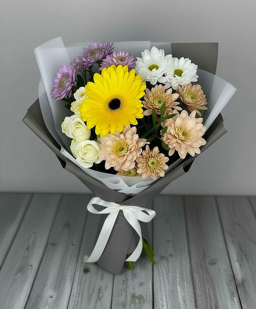 Букет цветов из: Розы, Герберы и Хризантемы в Солдатском