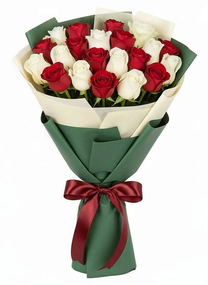 Букет Микс из красных и белых роз в Солдатском