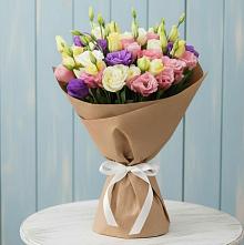 Букет цветов из:  Лизиантусы в Солдатском