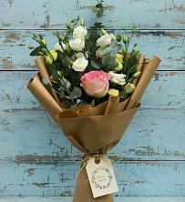 Букет цветов из:  Розы и Лизиантусы в Солдатском