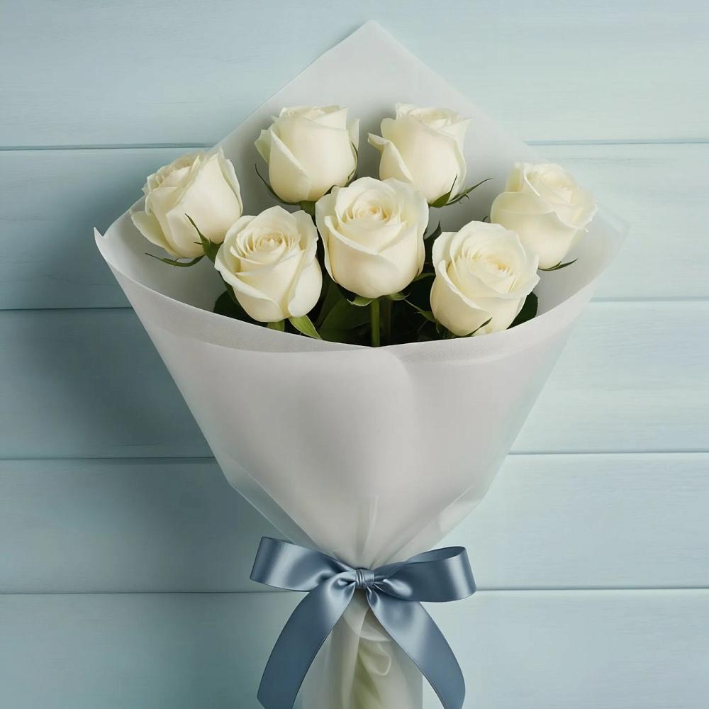 Букет 7 Белых роз Эдлесс Лав в Солдатском